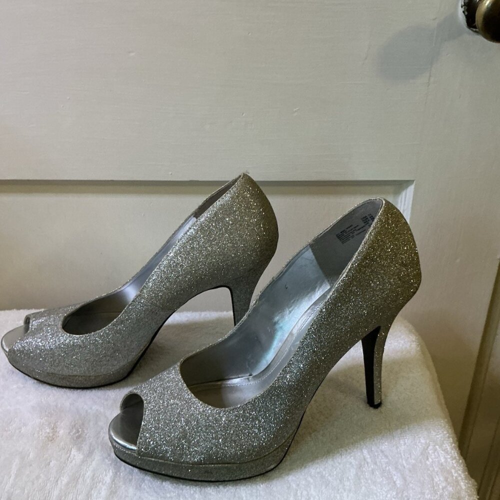 Fioni Silver Glitter Peep Toe Stiletto Pumps